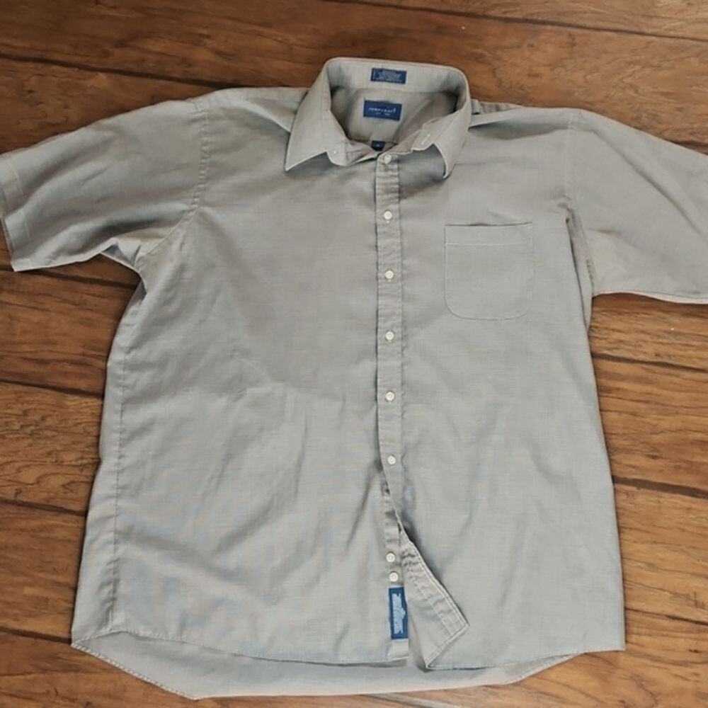 Towncraft men's size 18 short-sleeved gray lightweight summer shirt